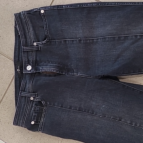 7forallmankind Ankle Skinny with Seams and Front Splits in Vintage Noir - Picture 3 of 10